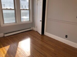 203 N St, Unit 1 in Boston, MA - Building Photo - Building Photo