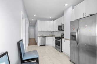 83 Hobart Ave in Bayonne, NJ - Building Photo - Building Photo