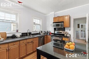 29 Hopedale St in Boston, MA - Building Photo