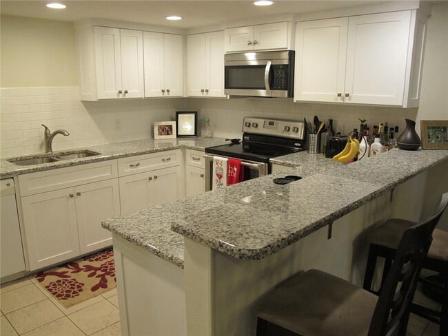 6905 Thorncliffe Dr in Austin, TX - Building Photo - Building Photo
