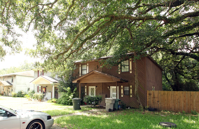 8141-8147 Stonebrook Dr in Pensacola, FL - Building Photo - Building Photo