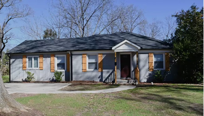 property at 2429 Remount Rd