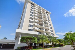 1200 Marine Way in North Palm Beach, FL - Building Photo