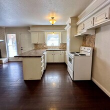 5411 9th St in Lubbock, TX - Building Photo - Building Photo