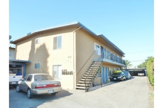 1917 Strozier Ave in El Monte, CA - Foto de edificio - Building Photo