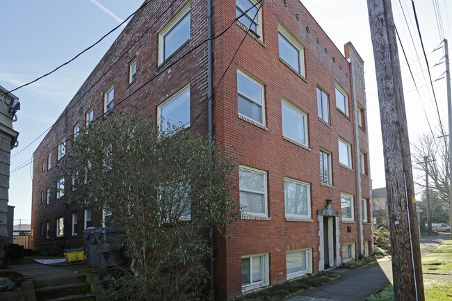 1620 NE 24th Ave in Portland, OR - Building Photo - Building Photo