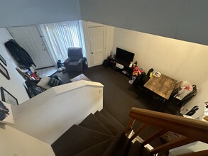 72 Euston Rd, Unit 1 in Boston, MA - Building Photo - Building Photo