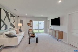 6053 McComb St in Crozet, VA - Building Photo - Building Photo