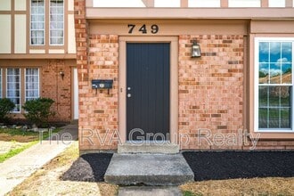 749 Pleasant St in Henrico, VA - Building Photo - Building Photo