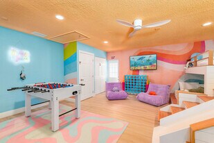 12402 92nd Terrace in Seminole, FL - Building Photo