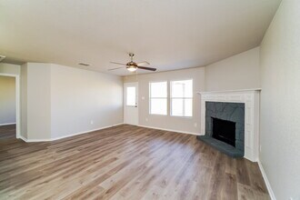 27218 Lasso Bend in San Antonio, TX - Building Photo - Building Photo