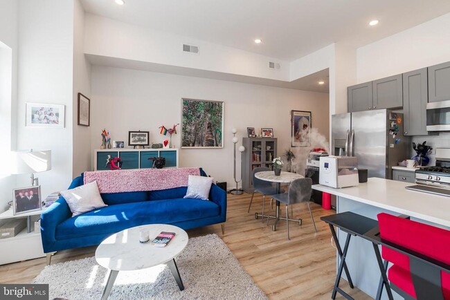 property at 742 S 4th St
