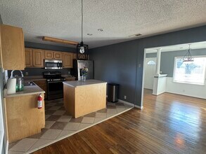 1256 N 9th St in Griffin, GA - Building Photo - Building Photo