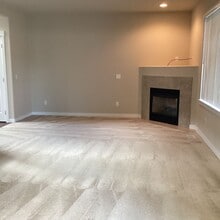 2715 158th Pl SW in Lynnwood, WA - Foto de edificio - Building Photo