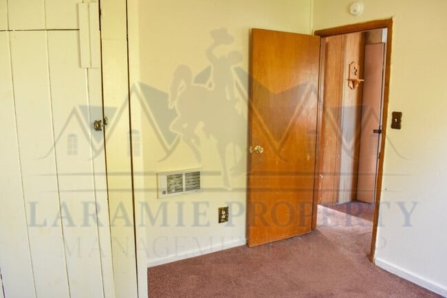 1270 N 6th St in Laramie, WY - Building Photo - Building Photo