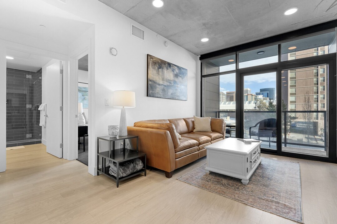 111 S 300 W in Salt Lake City, UT - Building Photo
