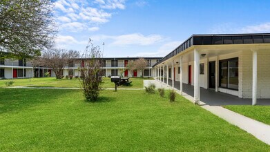 Bay City Flats in Ingleside, TX - Foto de edificio - Building Photo