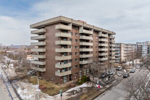 Le 5555 Trent in Montréal, QC - Building Photo