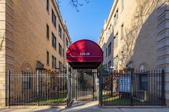 520-28 W. Surf St. in Chicago, IL - Building Photo - Building Photo