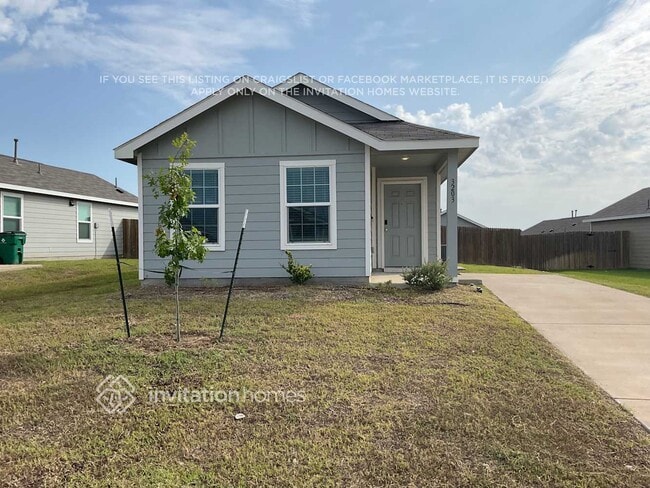 property at 3203 Crestone Dr