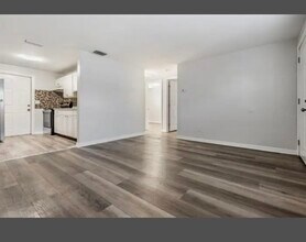 1707 E Idell St in Tampa, FL - Foto de edificio - Building Photo