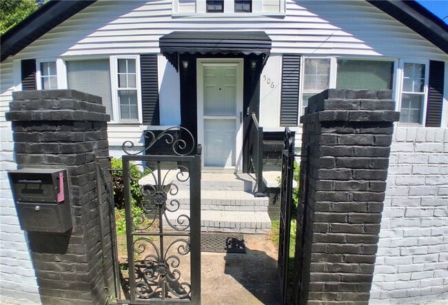 506 Pinckney St