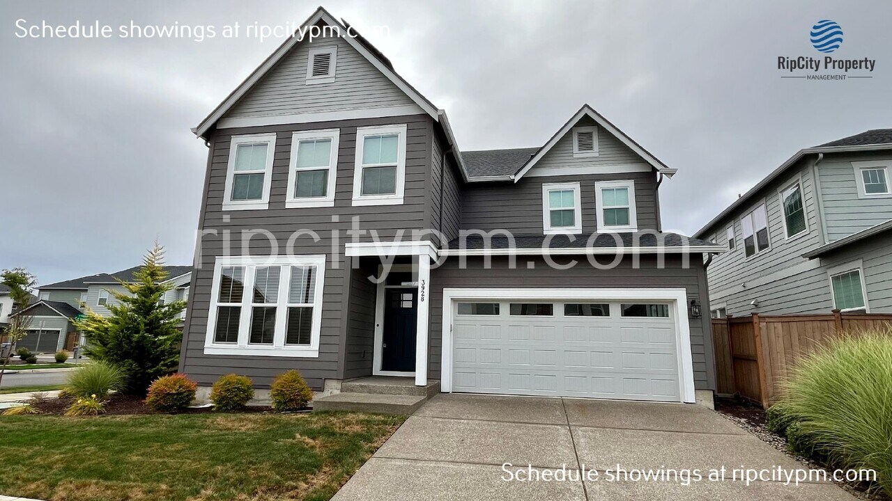 3928 SE 77th Ave in Hillsboro, OR - Building Photo