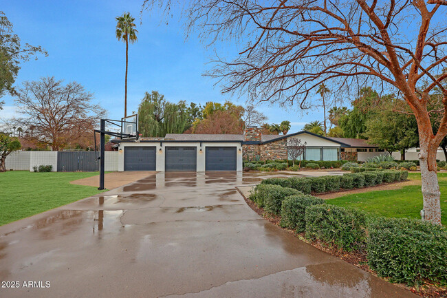 5325 E Flower St in Phoenix, AZ - Building Photo - Building Photo