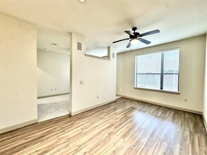 3788 Richmond Ave. in Houston, TX - Building Photo - Building Photo