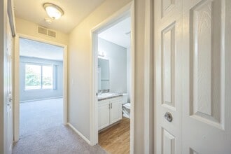 Pier 38 in Fenton, MI - Building Photo - Building Photo