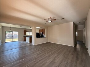 1722 E Mesa Park Dr in Round Rock, TX - Building Photo - Building Photo