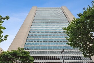 500 W Superior St in Chicago, IL - Building Photo - Building Photo