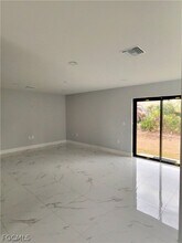 636 Eisenhower Blvd in Lehigh Acres, FL - Building Photo - Building Photo