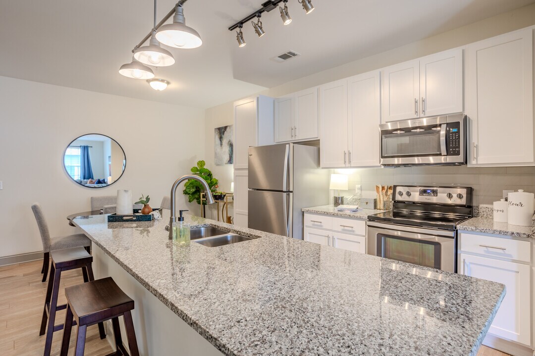 Parkstone at Knightdale in Knightdale, NC - Foto de edificio