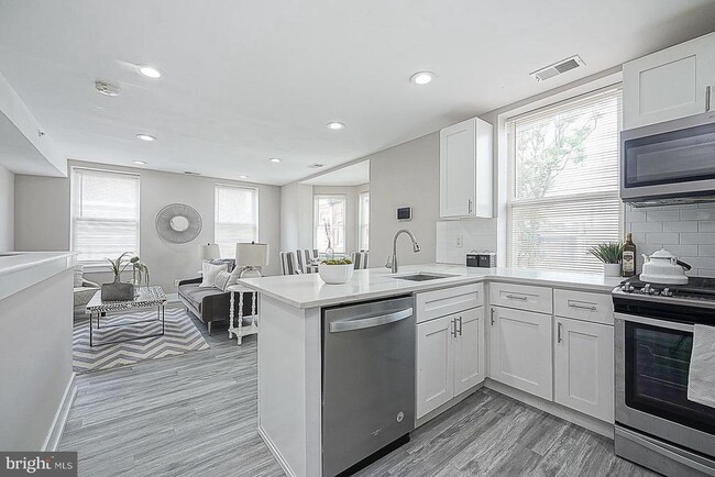 property at 2826 Master St