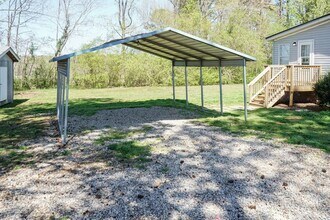 322 Tant Rd in Zebulon, NC - Building Photo - Building Photo