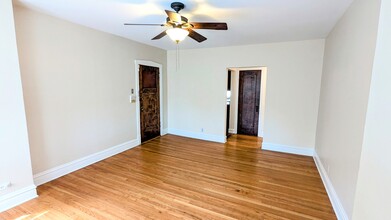 3750 W Giddings St in Chicago, IL - Building Photo - Building Photo