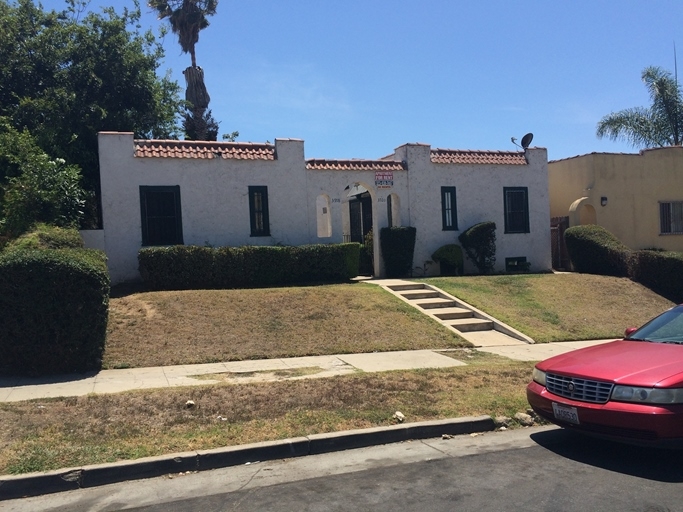 3918 W 27th St in Los Angeles, CA - Foto de edificio