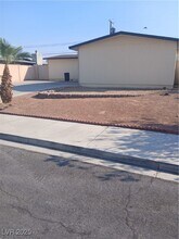 6209 Mcallister Ave in Las Vegas, NV - Foto de edificio - Building Photo
