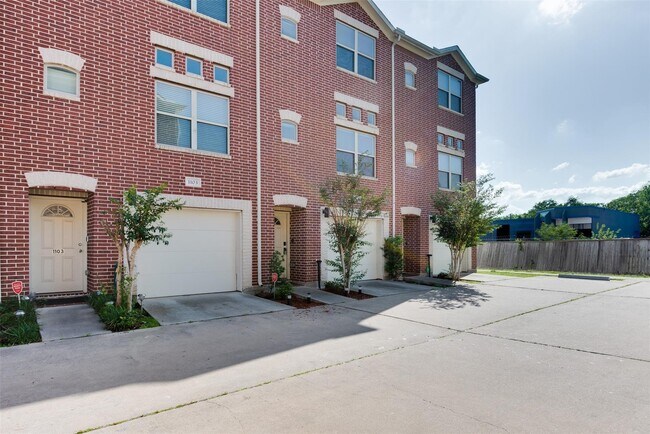 5941 S Loop E in Houston, TX - Building Photo - Building Photo