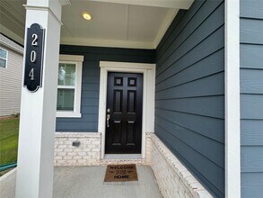 204 Peregrine Point in Braselton, GA - Building Photo - Building Photo
