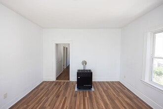 6 Vernon St Pl in Worcester, MA - Foto de edificio - Building Photo