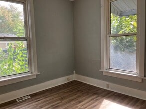 507 W Chestnut St in Burlington, WI - Building Photo - Building Photo