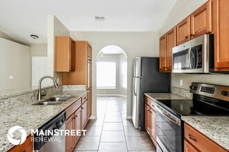 5246 Colchester Ave in Spring Hill, FL - Building Photo - Building Photo