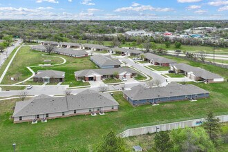 Cherokee Meadows in Tulsa, OK - Foto de edificio - Building Photo