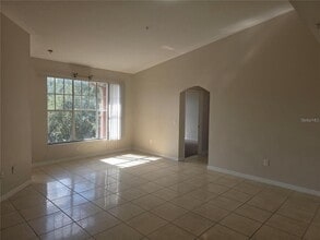 5566 Metrowest Blvd in Orlando, FL - Building Photo - Building Photo
