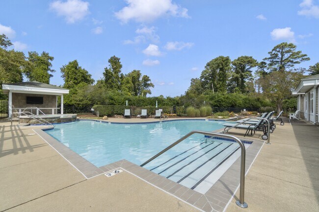 Saltmeadow Bay in Virginia Beach, VA - Building Photo - Building Photo