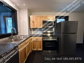 245 E Main St-Unit -B in Tremont, PA - Building Photo - Building Photo