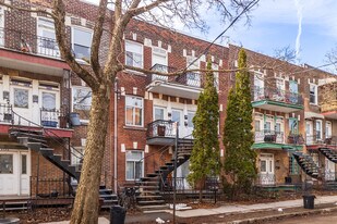 4716-4722 Des Érables Av in Montréal, QC - Building Photo