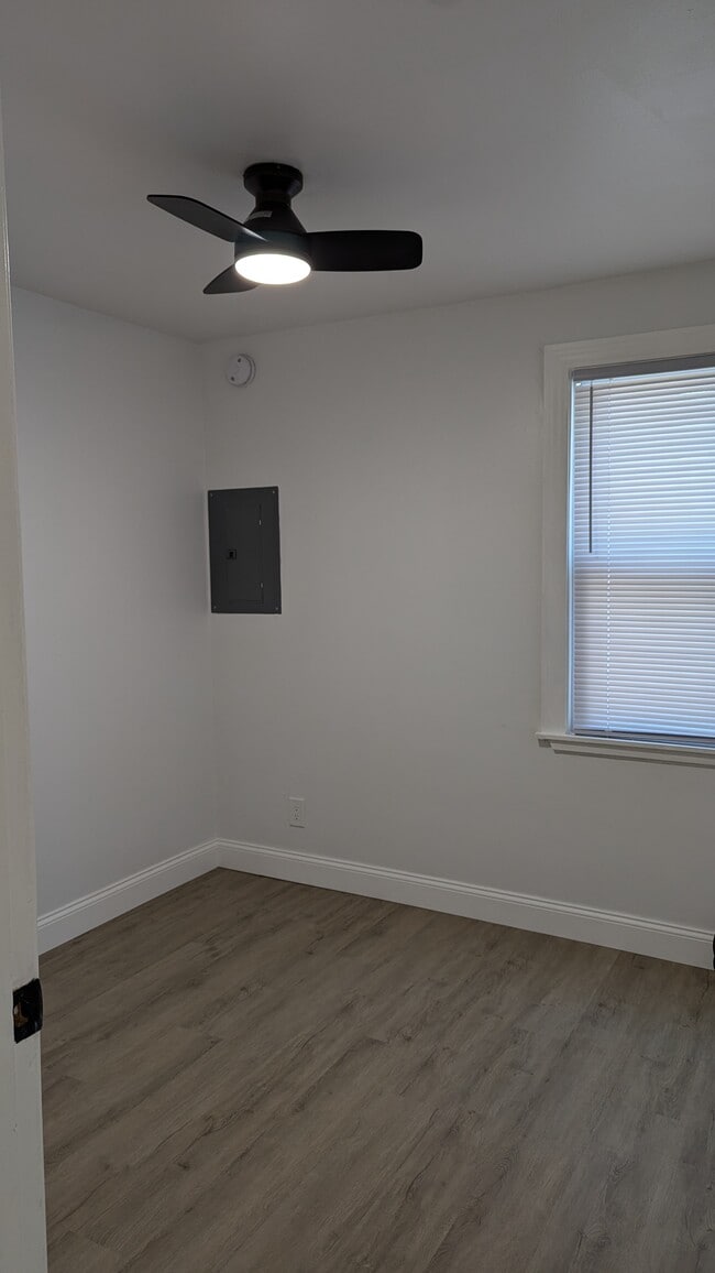 48 Knox Ave, Unit Unit 2 in Buffalo, NY - Building Photo - Building Photo